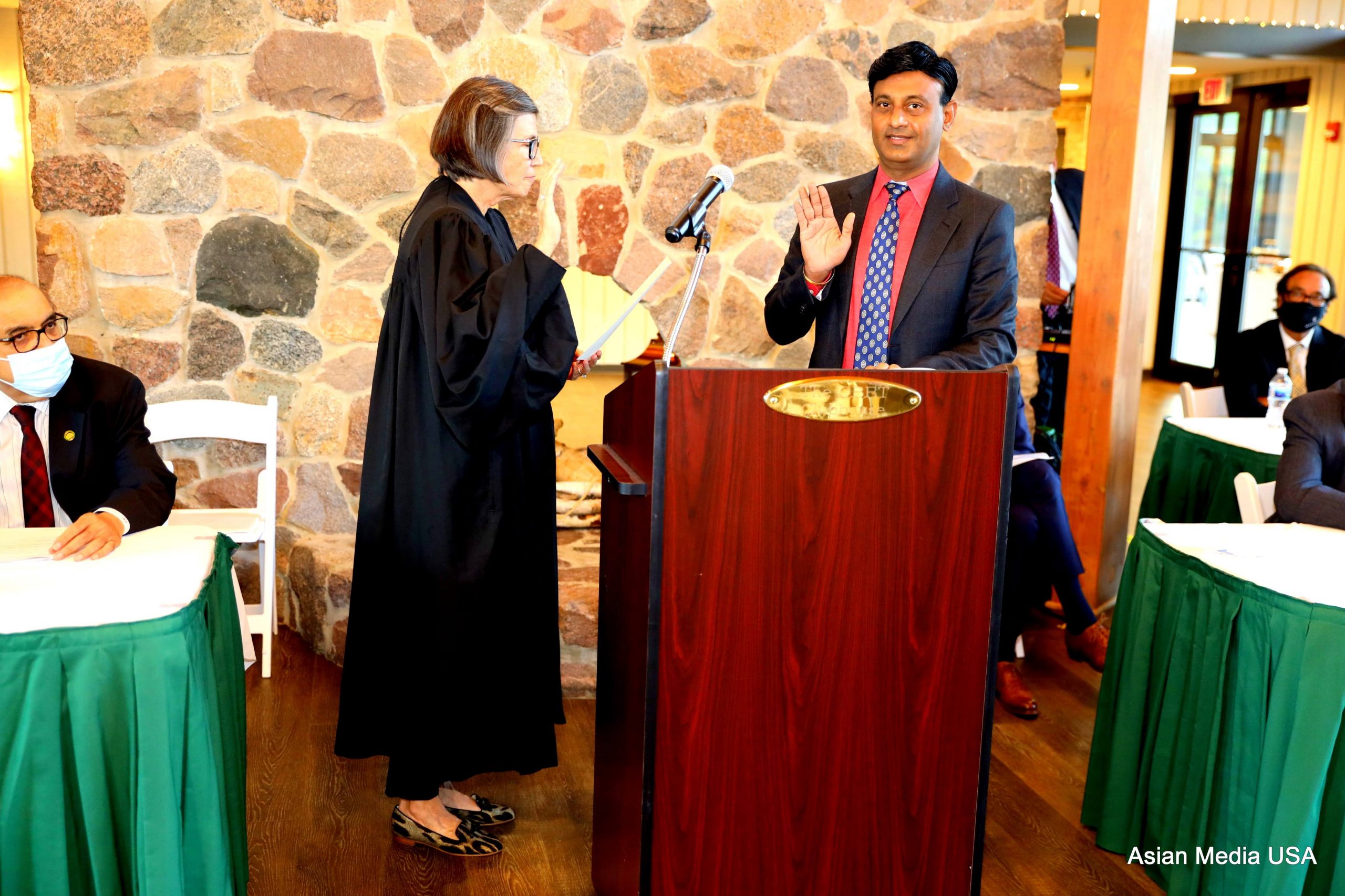 Dr. Suresh Reddy Officially Sworn-in As Trustee Of Oak Brook, IL
