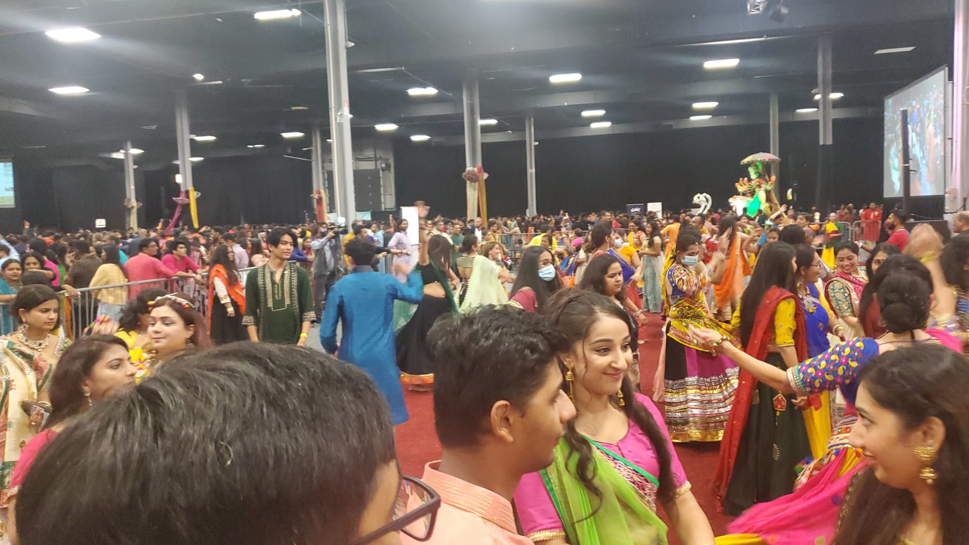 United Rishabh creates Garba magic with record numbers at NJ Expo event