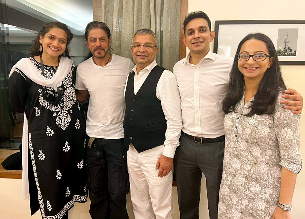 Fans excited as King Khan gets back into action