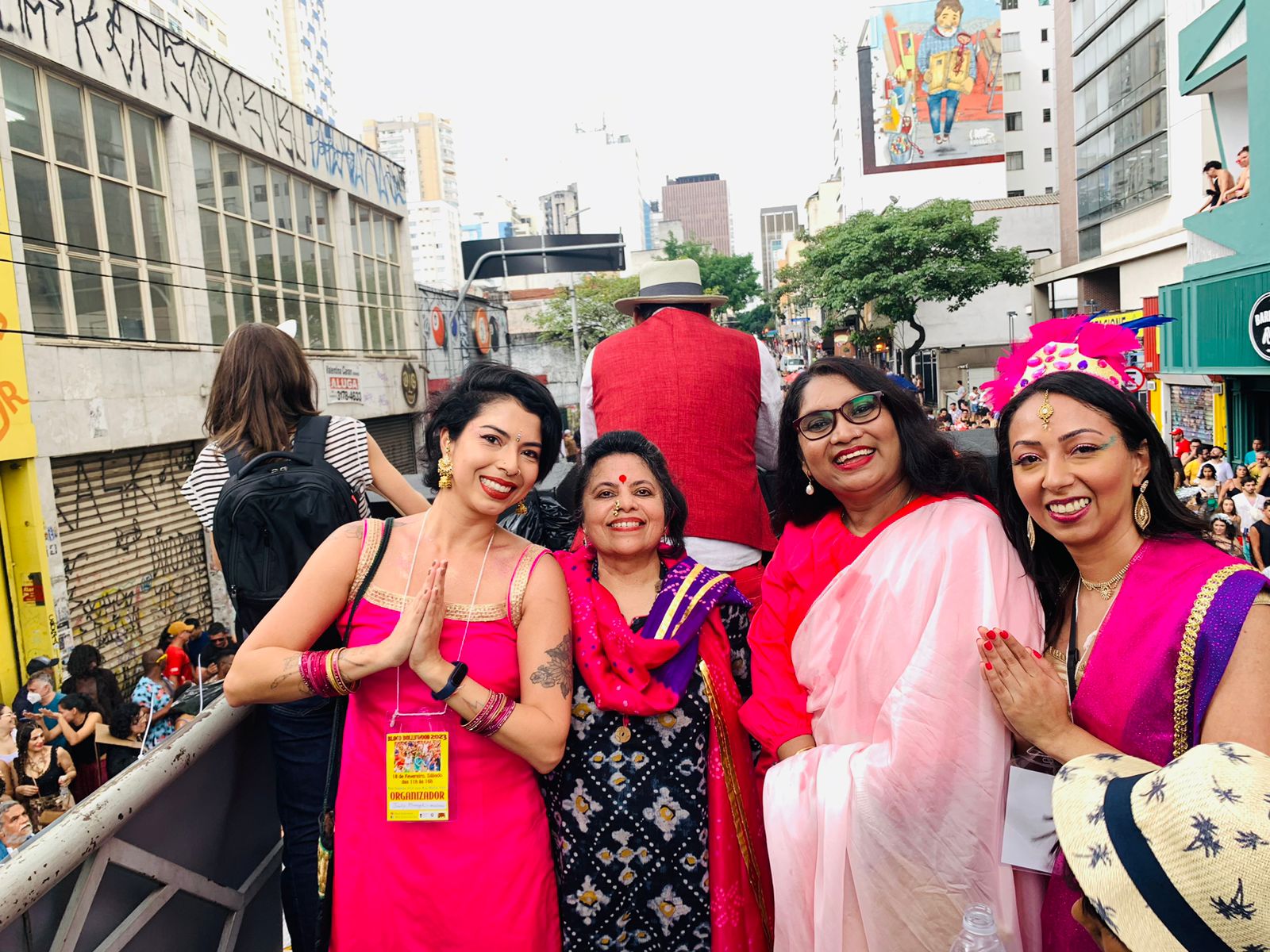 Bloco Bollywood dazzles Brazil with diversity of music & dance and honors Indian women
