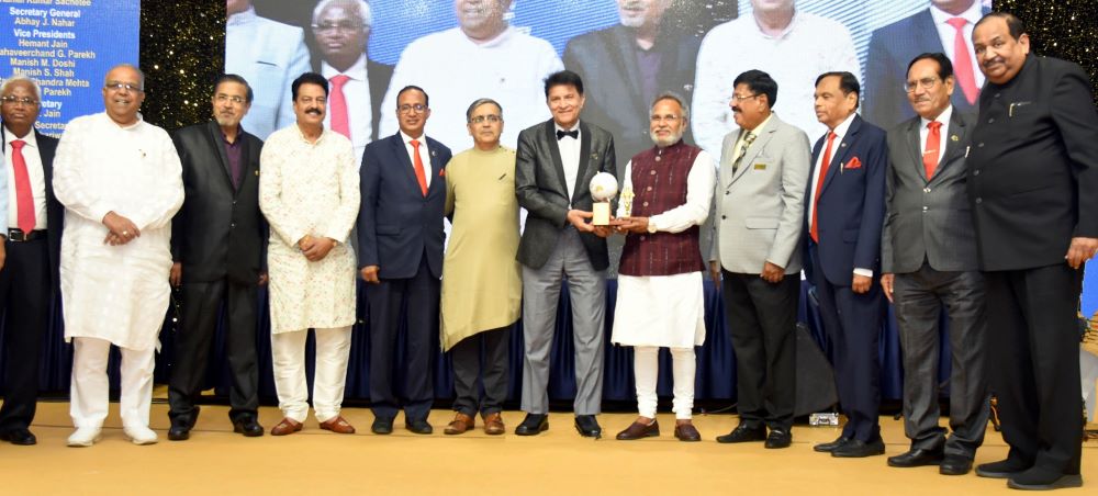 Rajendra Vora honored with Golden Pillar of Jain Social Groups Worldwide