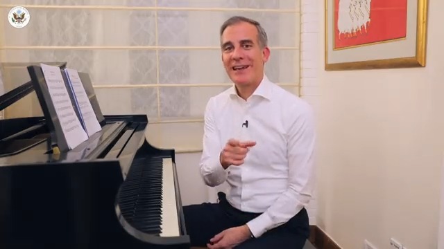 Eric Garcetti, the US ambassador to India, plays a popular Hindi song on piano