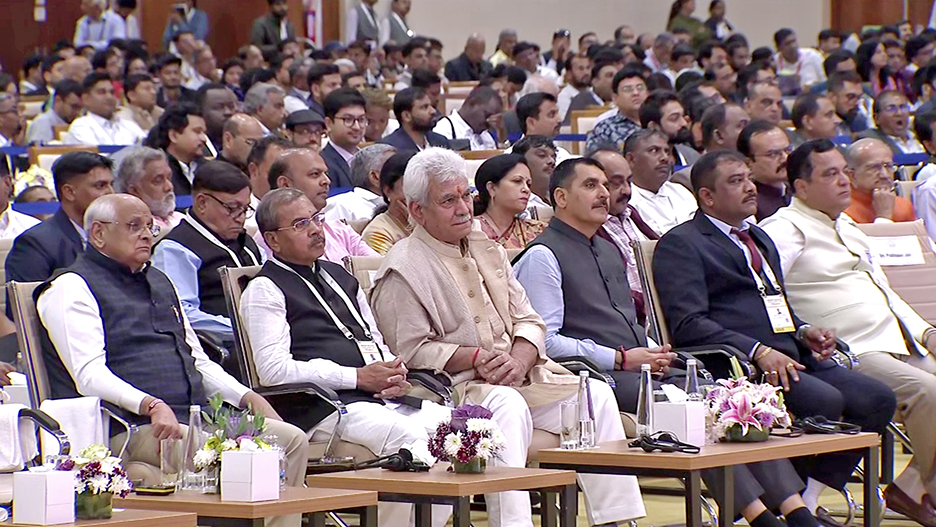 At Vibrant Gujarat Summit, calls for major investments in post-Article 370 Jammu & Kashmir