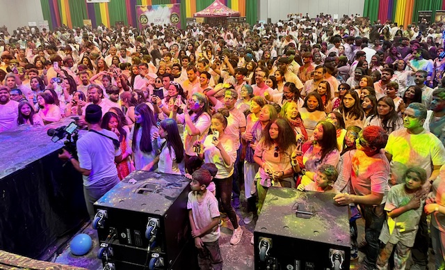 First Ever and Biggest Indoor Holi Carnival held in Chicago by Patel Brothers