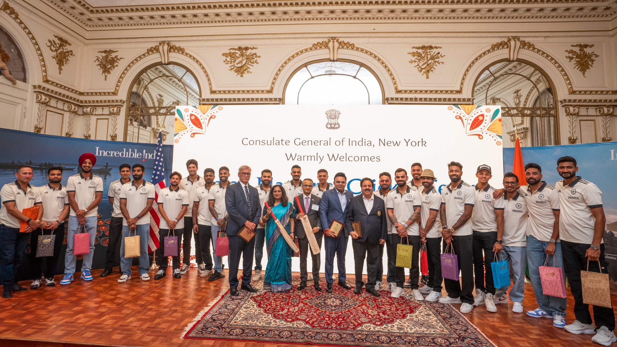 India-T20-team-at-NY-consulate-1.jpg
