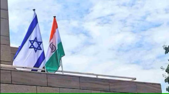 Israel-India-flag-upl.jpg