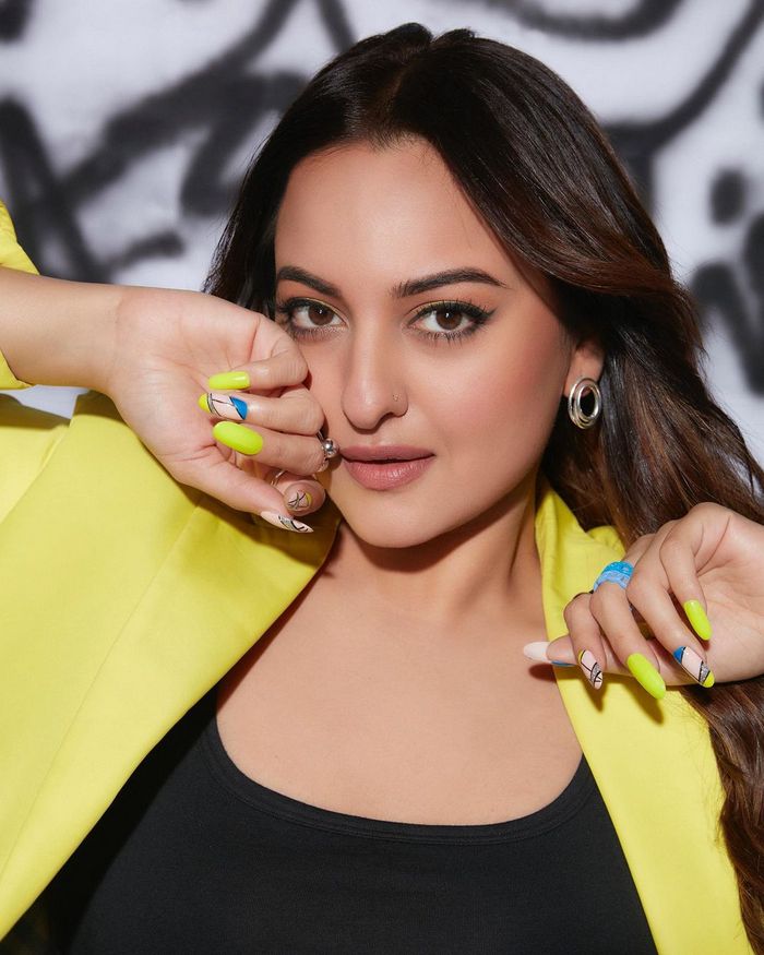 Sonakshi-Sinha.jpg