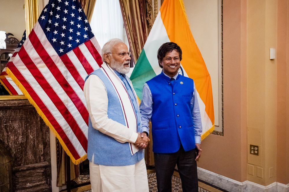 Shri-Thanedar-Modi-file-photo.jpg