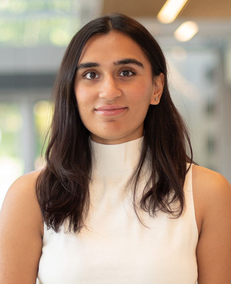 Somya Valecha honored with Distinguished Academic Achievement Award by Michigan Engineering