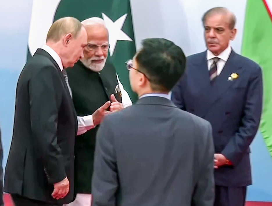 ANI-Modi-Putin-and-Shehbaz.jpg
