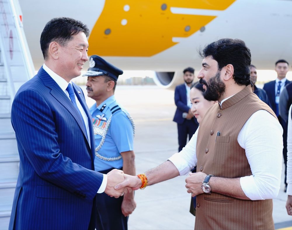 Mongolian-Prez-in-Delhi-upl.jpg