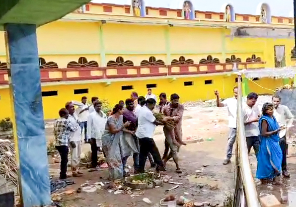 ANI-srikakulam-Stampede.jpg