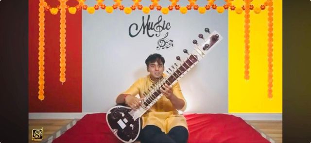 Sitar-1-upl.jpg