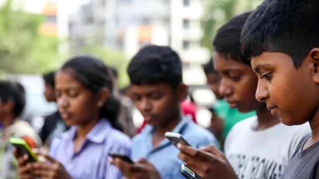 Karnataka bans social media for children under 16 years