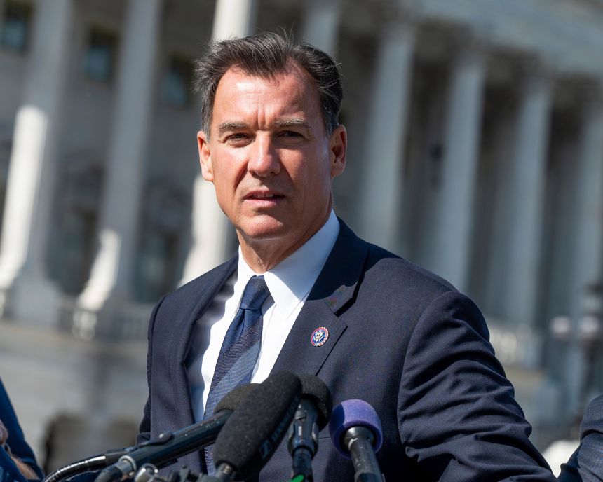 5.-Suozzi.jpg