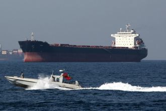 Oil-tanker-in-strait-of-hormuz.jpg