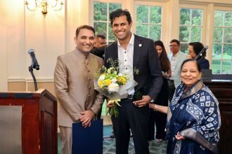 Vin-Gopal-Award-upl.jpg